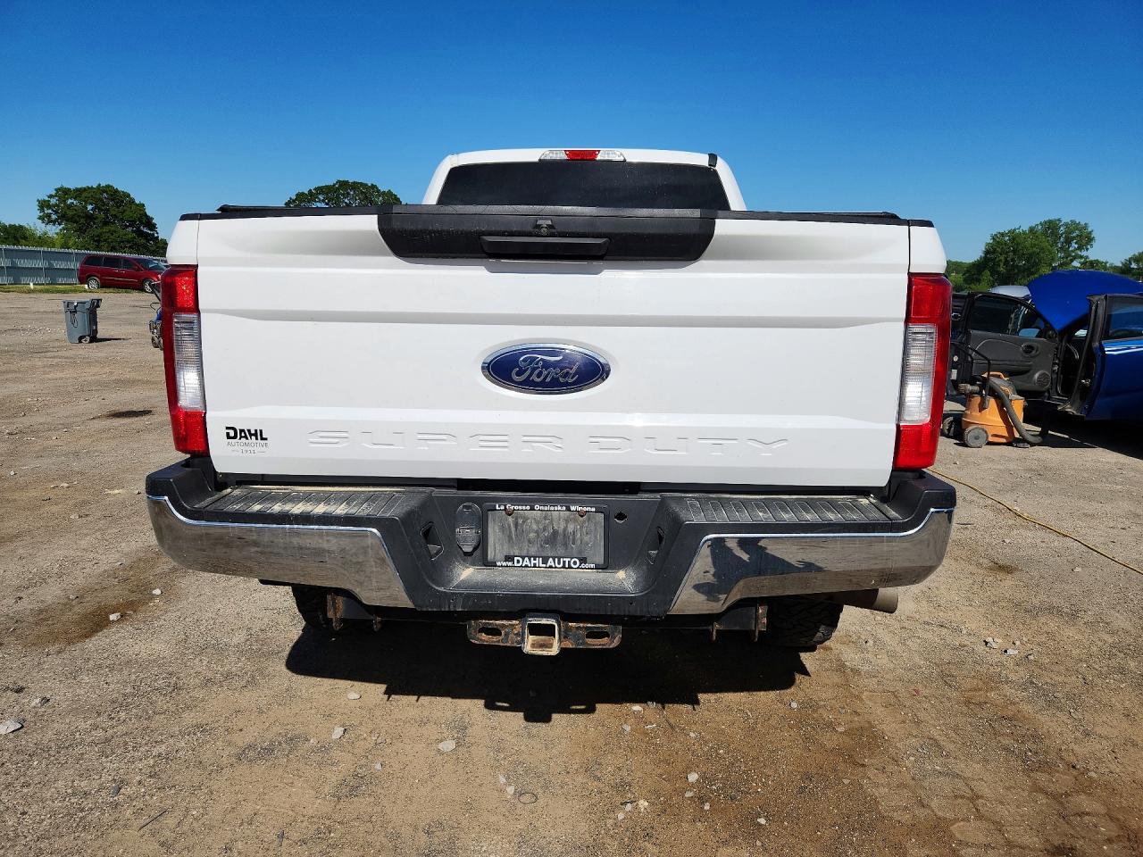2019 Ford F250 Super Duty - Фото 6