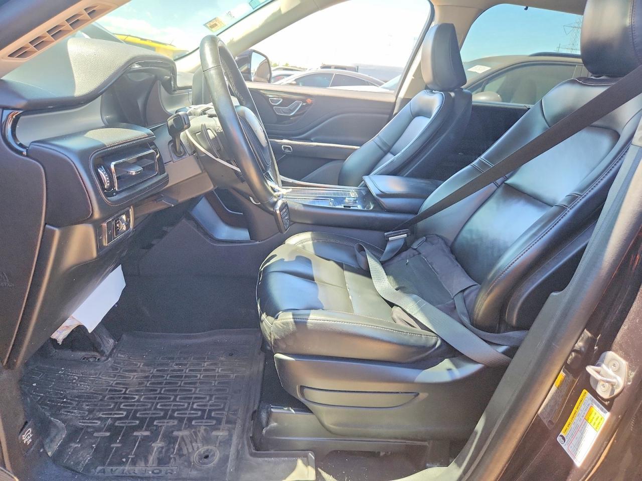 2022 Lincoln Aviator - Фото 7