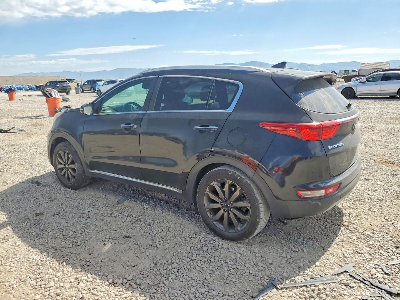 2019 Kia Sportage Ex - Image 2