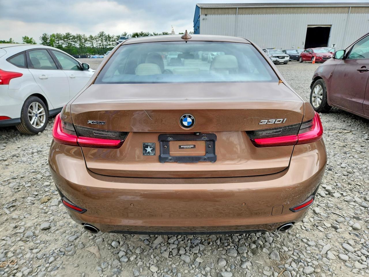 2019 BMW 330Xi - Фото 6