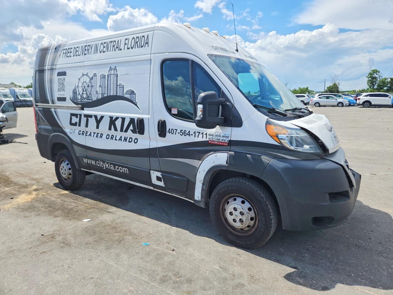 2019 Ram Promaster 2500 Delivery Van - Фото 4