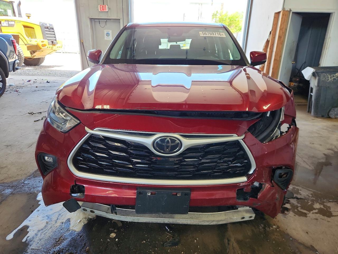 2020 Toyota Highlander Le - Фото 5