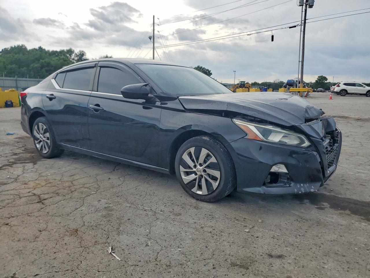 2020 Nissan Altima S - Фото 4