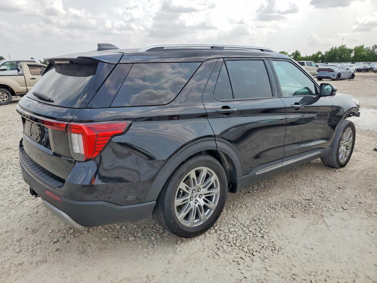 2025 Ford Explorer Platinum - Фото 3
