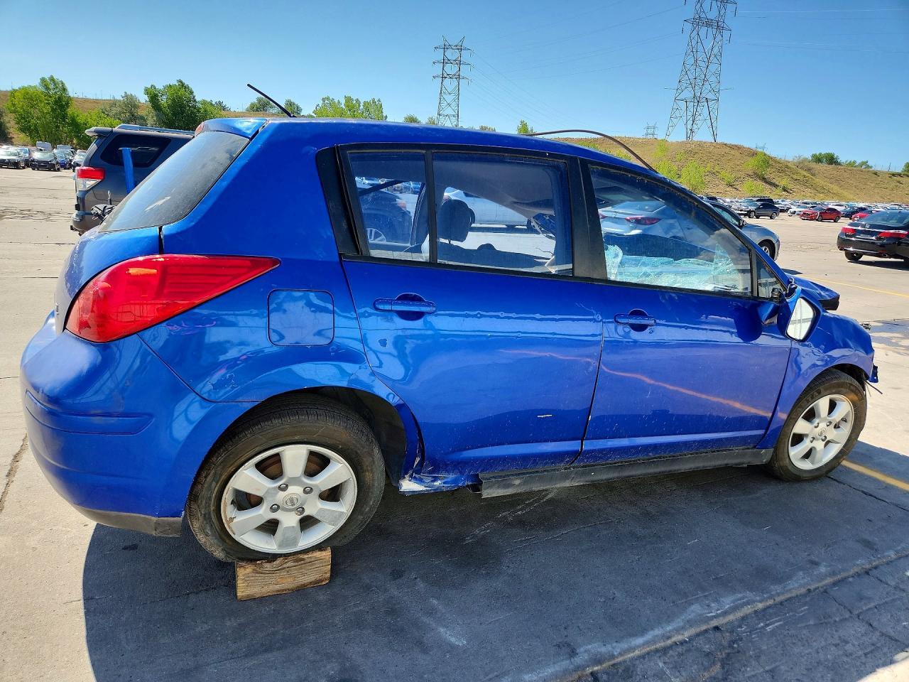 2009 Nissan Versa S/Sl - Фото 3