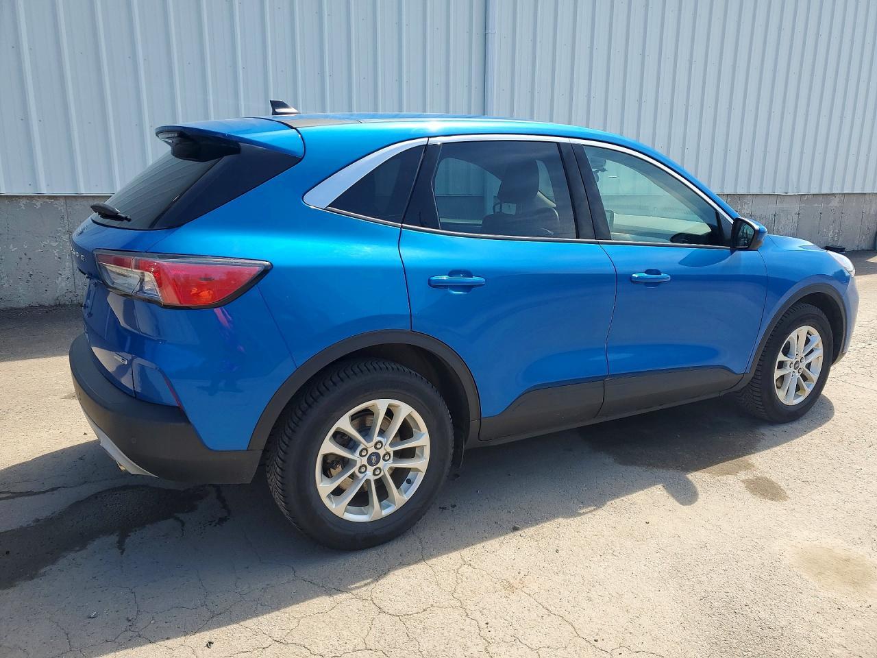 2020 Ford Escape Se - Фото 3