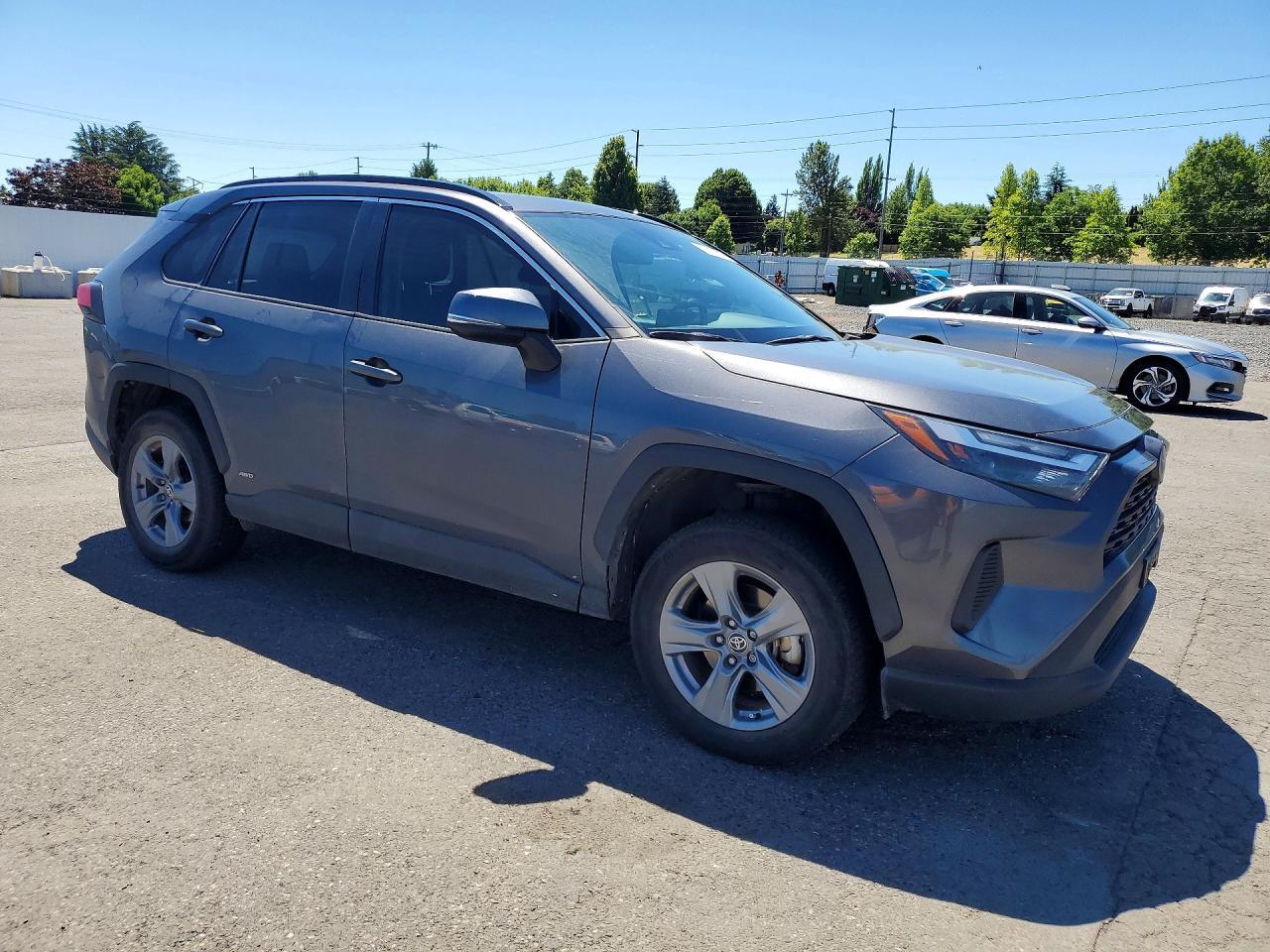 2022 Toyota Rav4 Xle - Фото 4