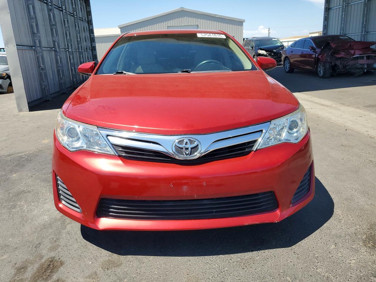 2012 Toyota Camry Le - Фото 5