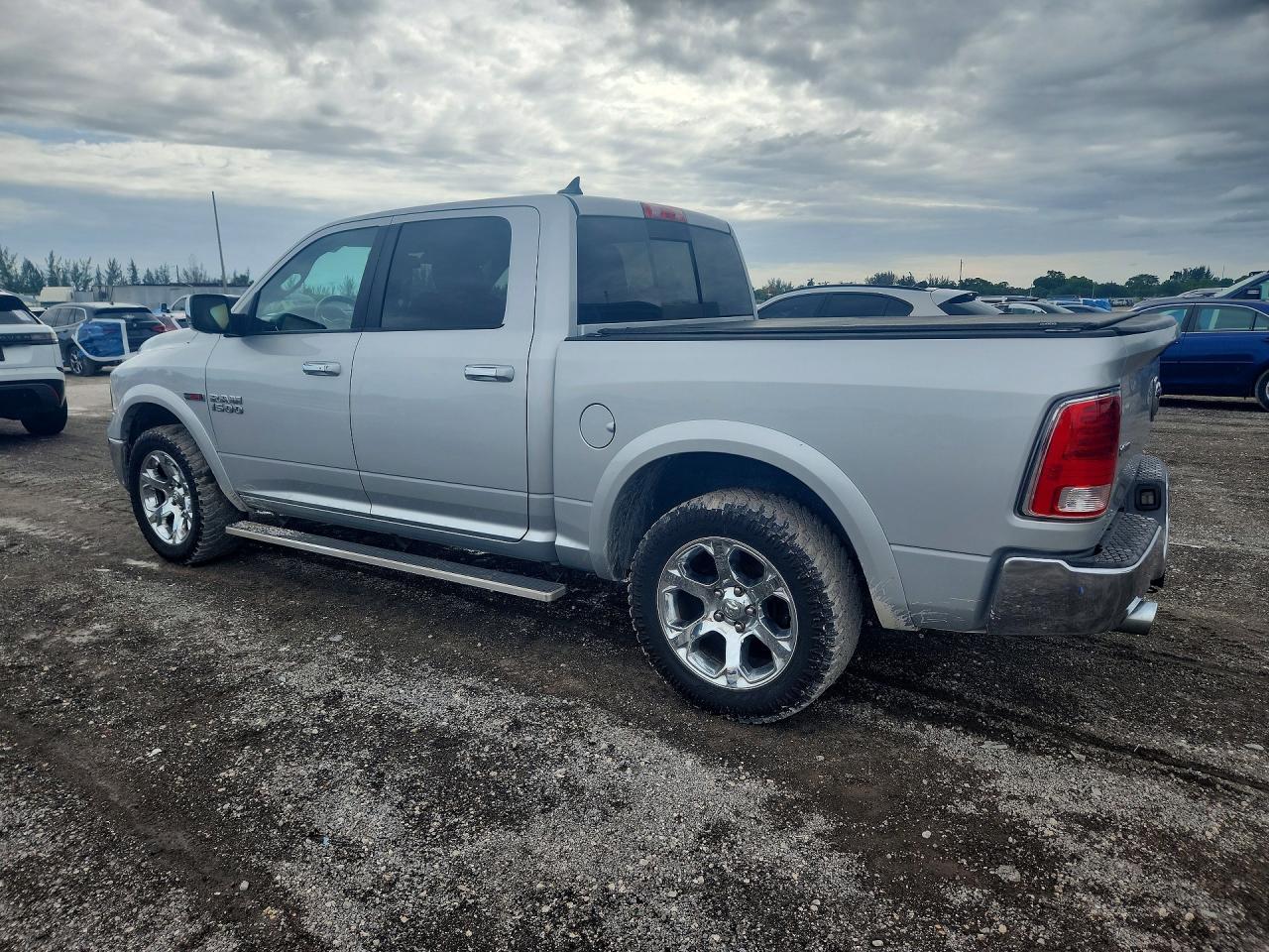2014 Ram 1500 Laramie - Фото 2
