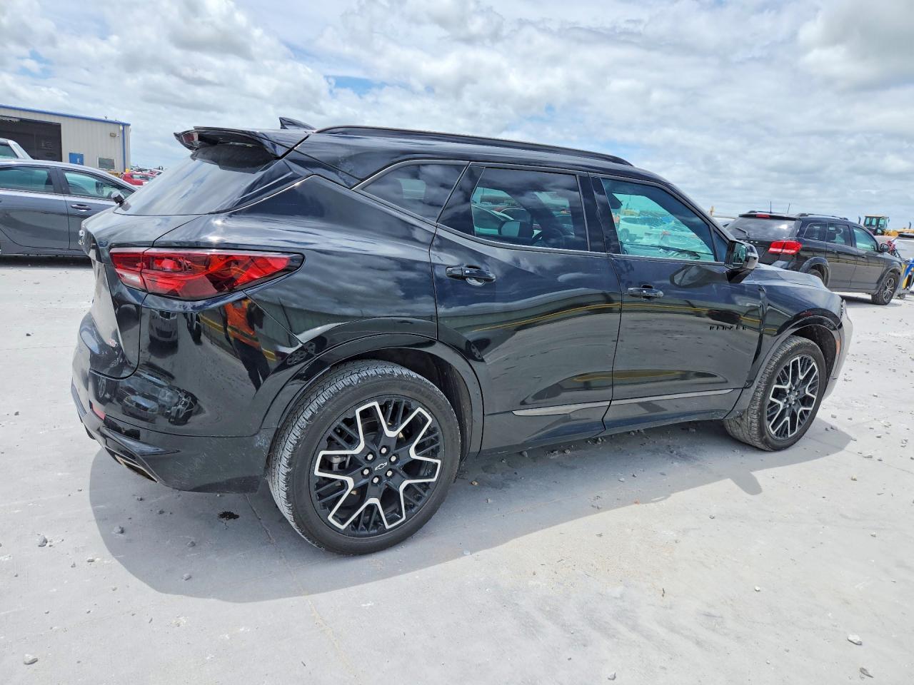 2023 Chevrolet Blazer Rs - Фото 3