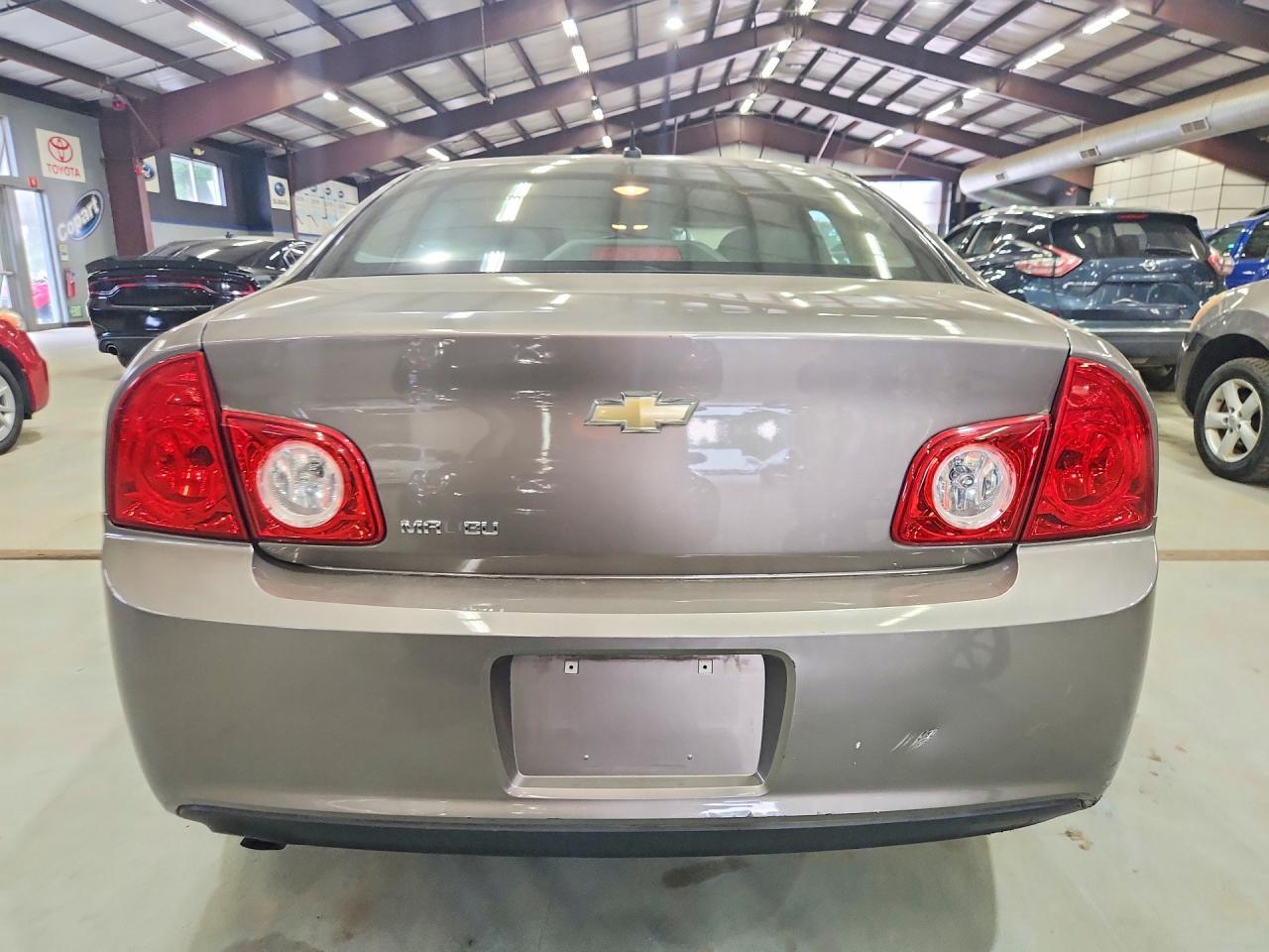 2011 Chevrolet Malibu Ls - Image 6