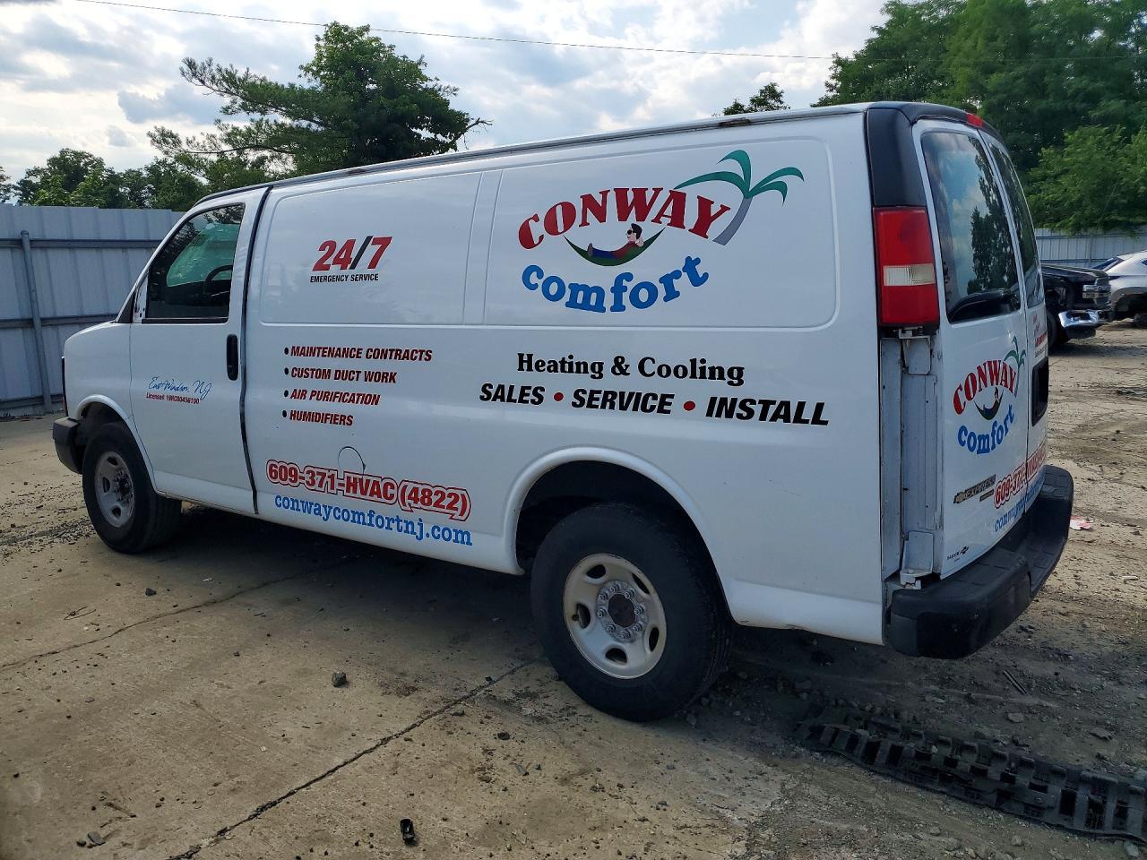 2015 Chevrolet Express G2500 - Фото 2