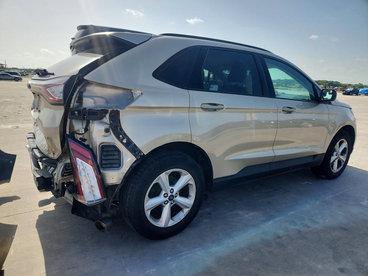 2017 Ford Edge Se - Фото 3