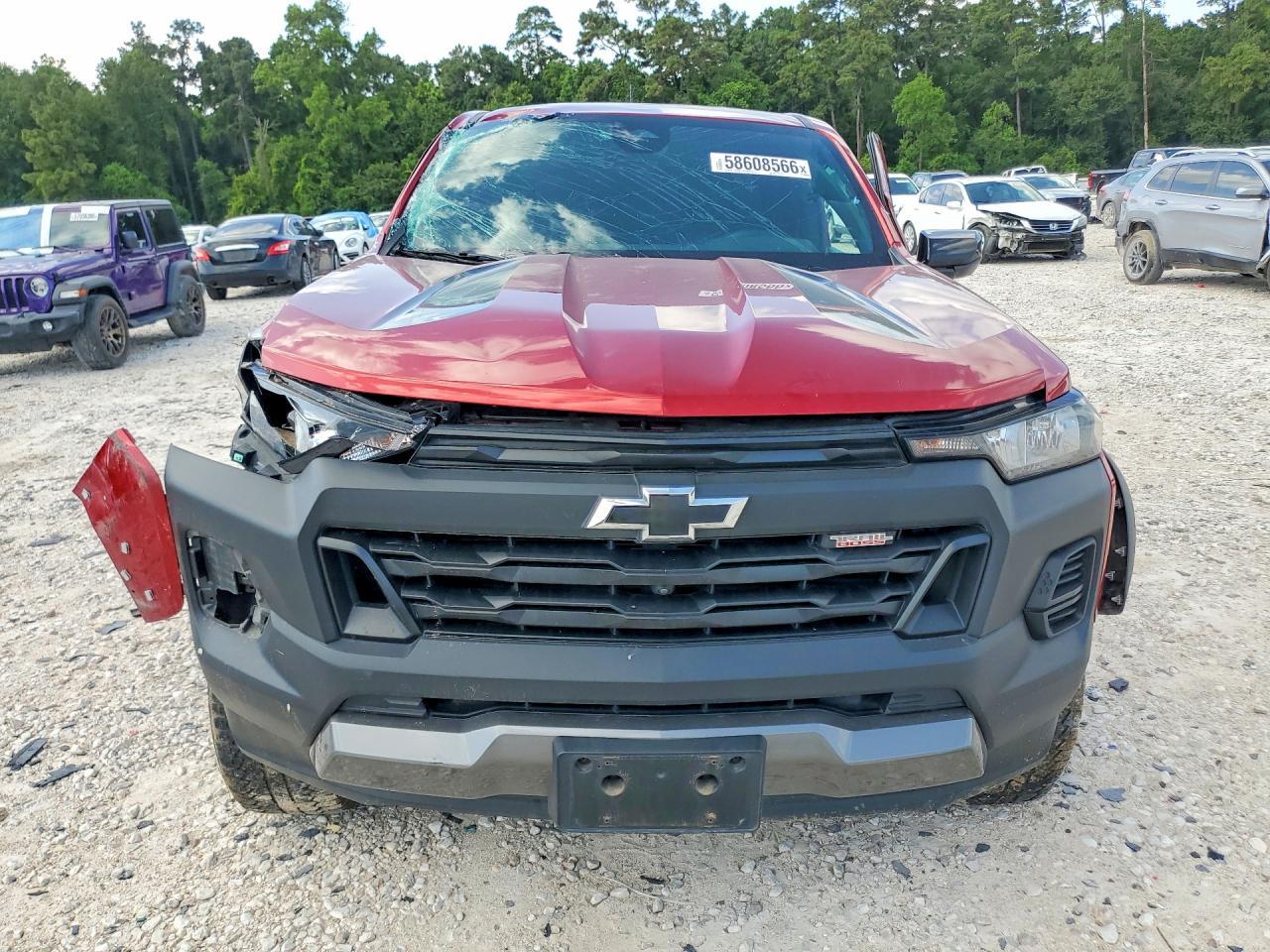 2024 Chevrolet Colorado Trail Boss - Фото 5