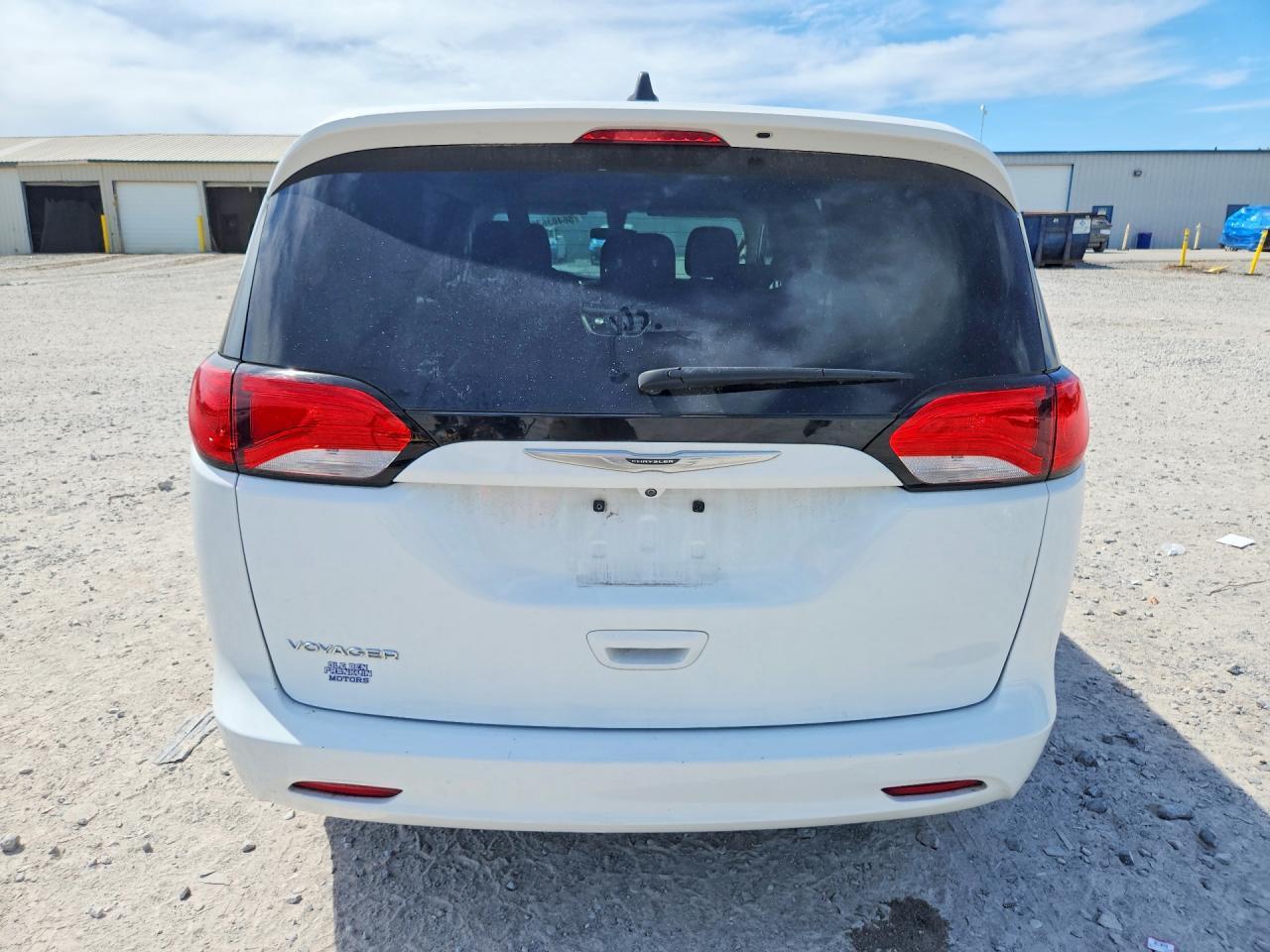 2021 Chrysler Voyager Lx - Фото 6