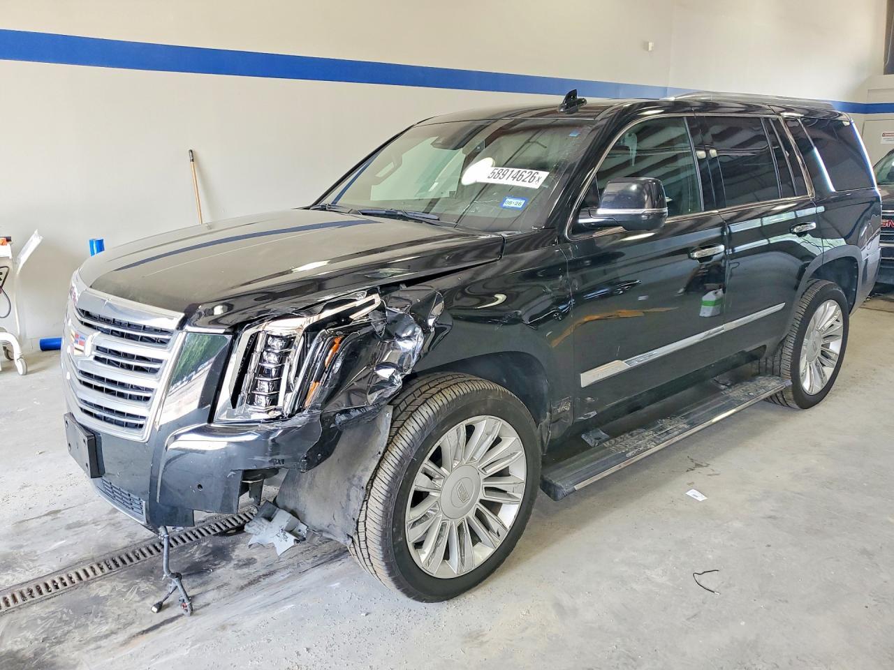 2016 Cadillac Escalade Platinum