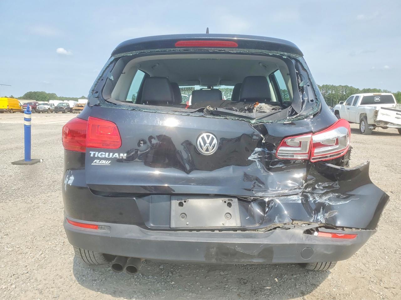 2017 Volkswagen Tiguan S - Фото 6