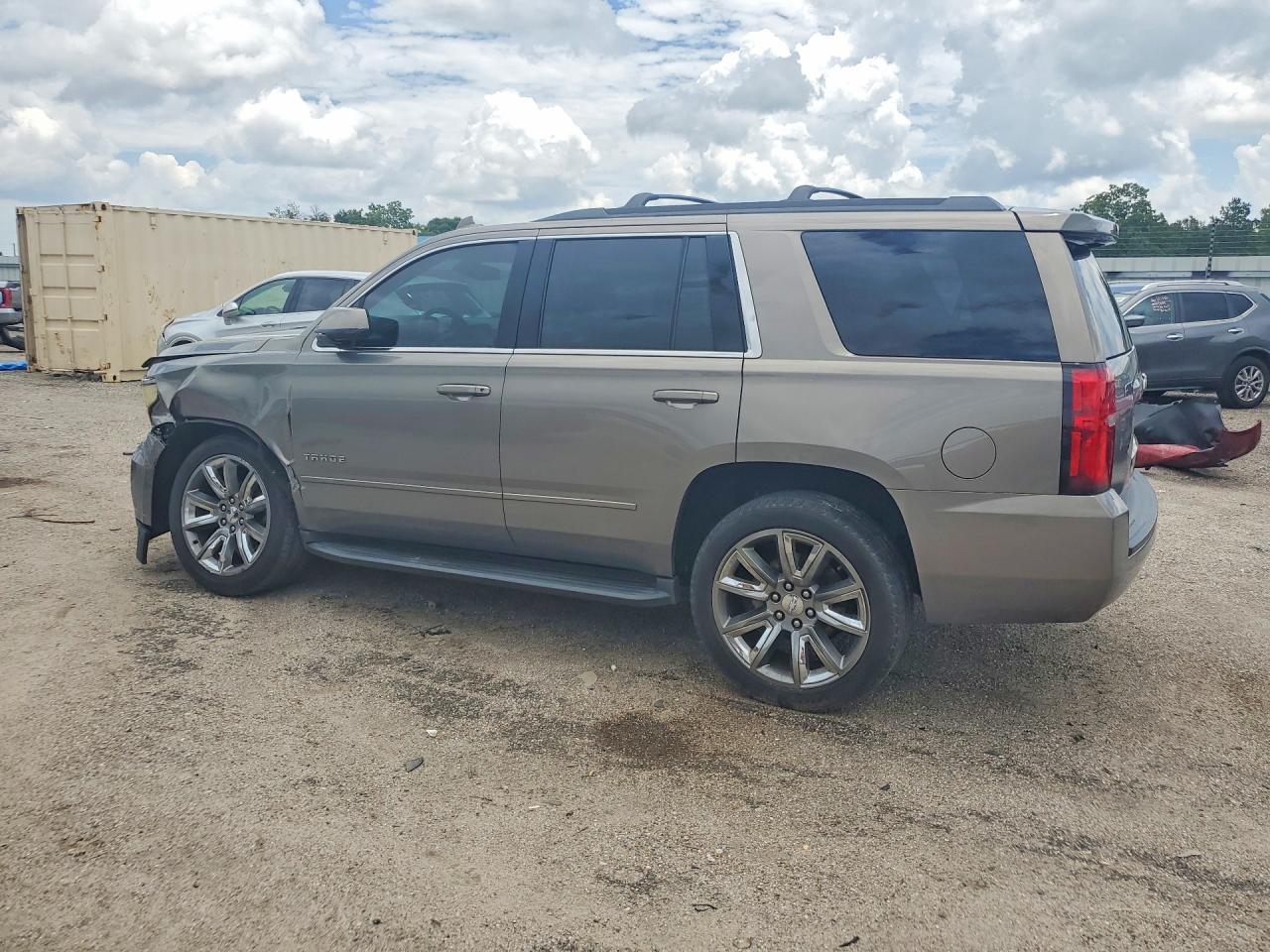 2017 Chevrolet Tahoe C1500 Ls - Фото 2