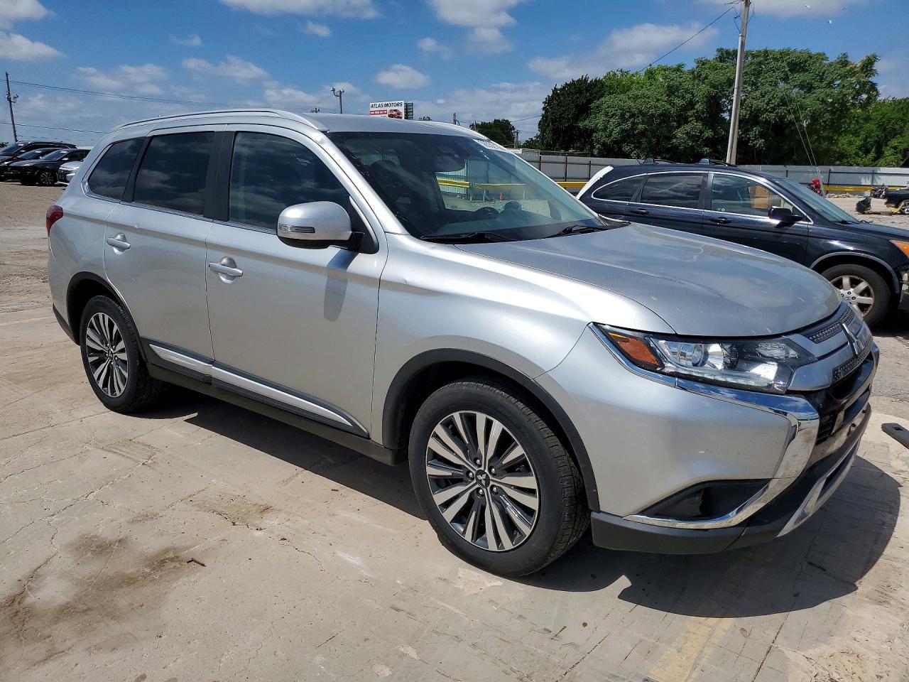 2020 Mitsubishi Outlander Se - Фото 4