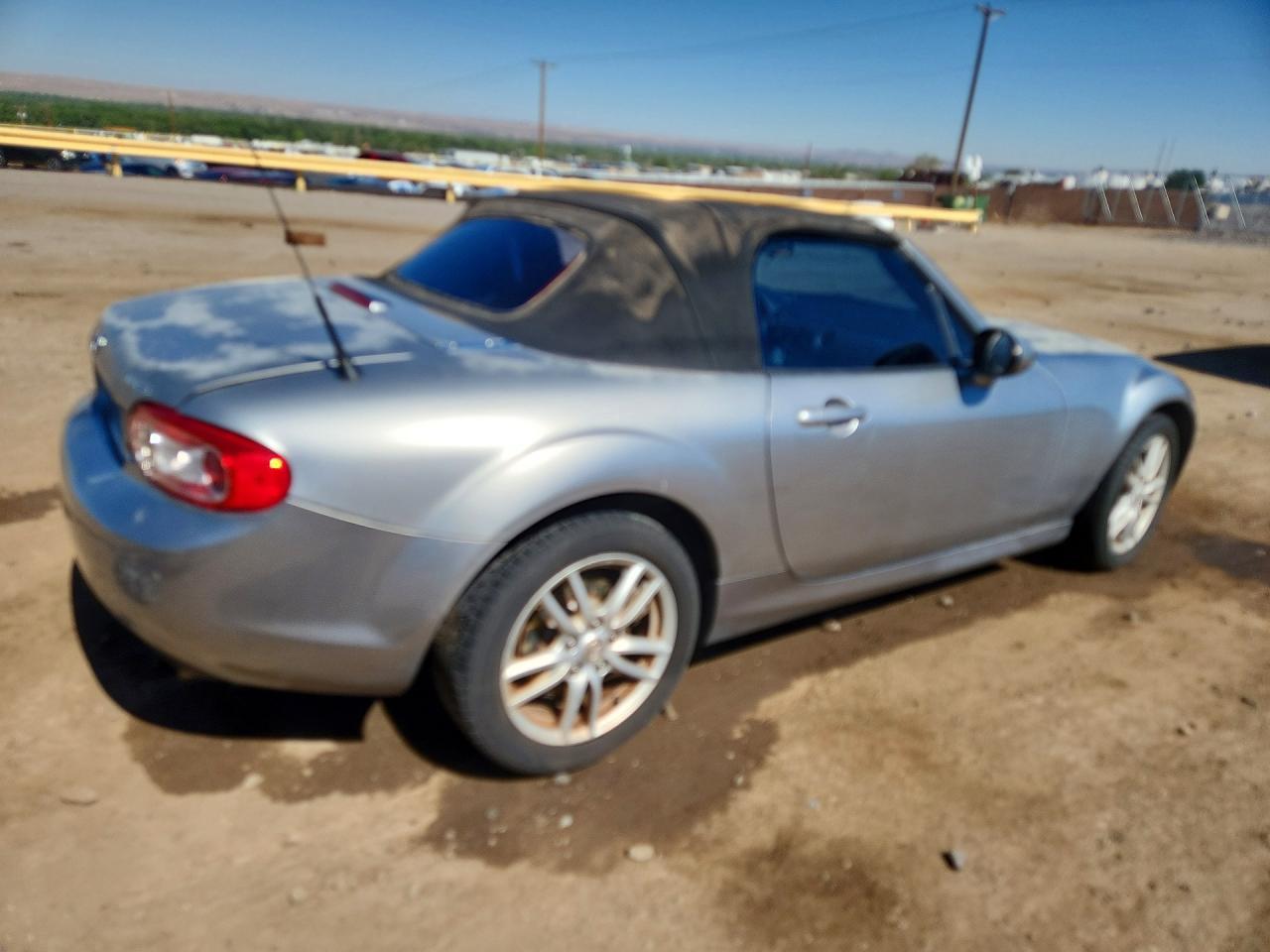 2010 Mazda Mx-5 Miata - Image 3