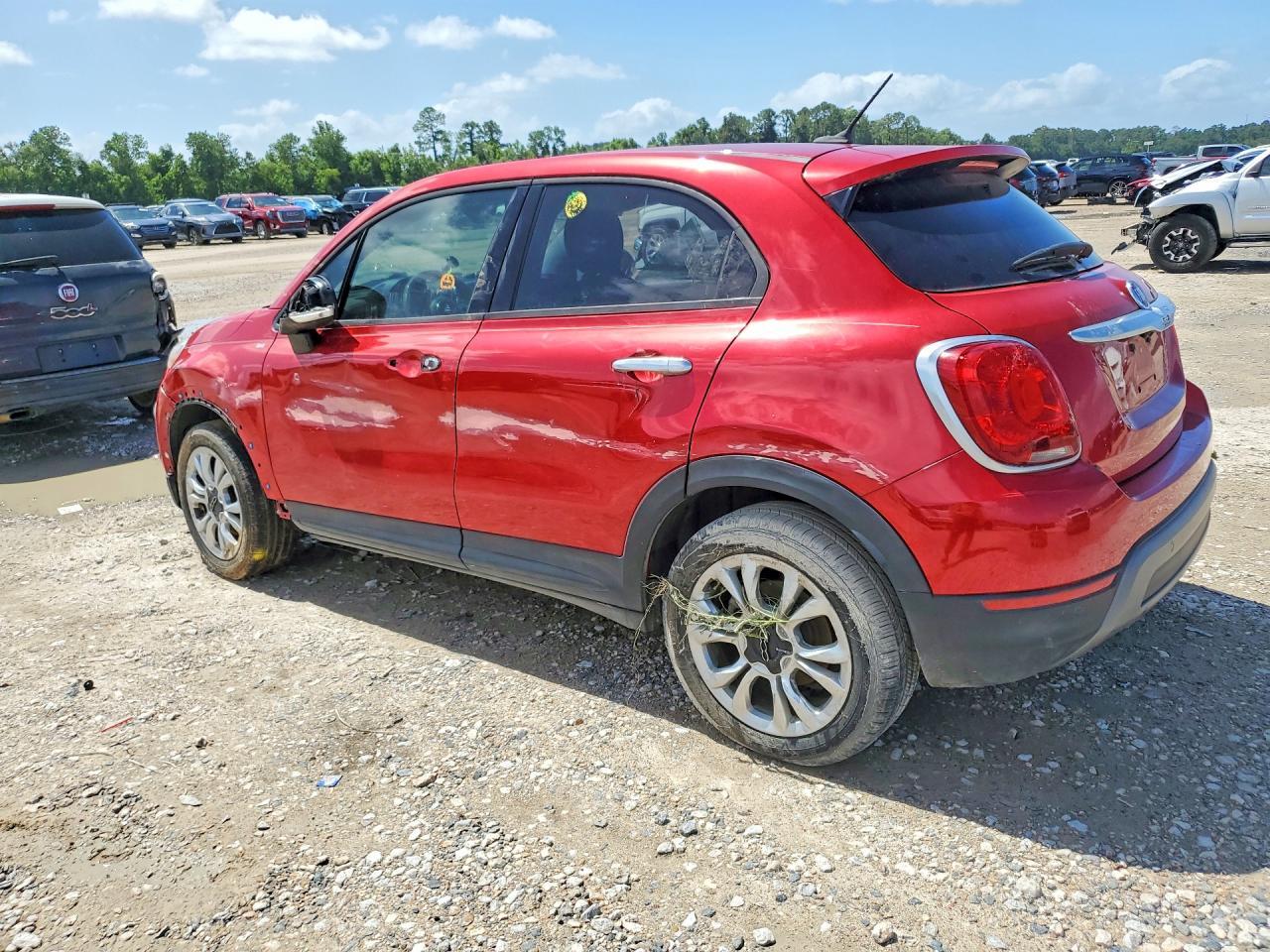 2016 Fiat 500X Trekking - Image 2