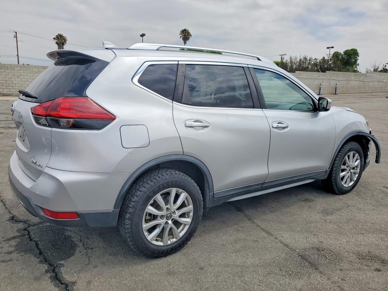 2018 Nissan Rogue Sv - Фото 3