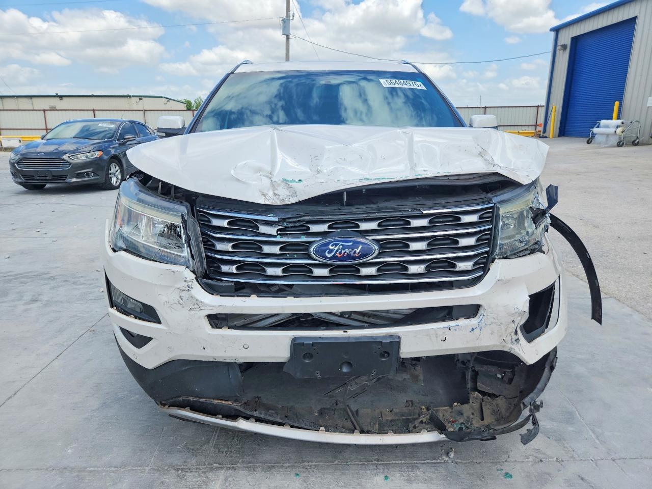 2016 Ford Explorer Limited - Image 5