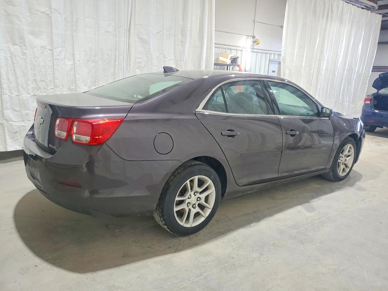 2015 Chevrolet Malibu 1Lt - Фото 3