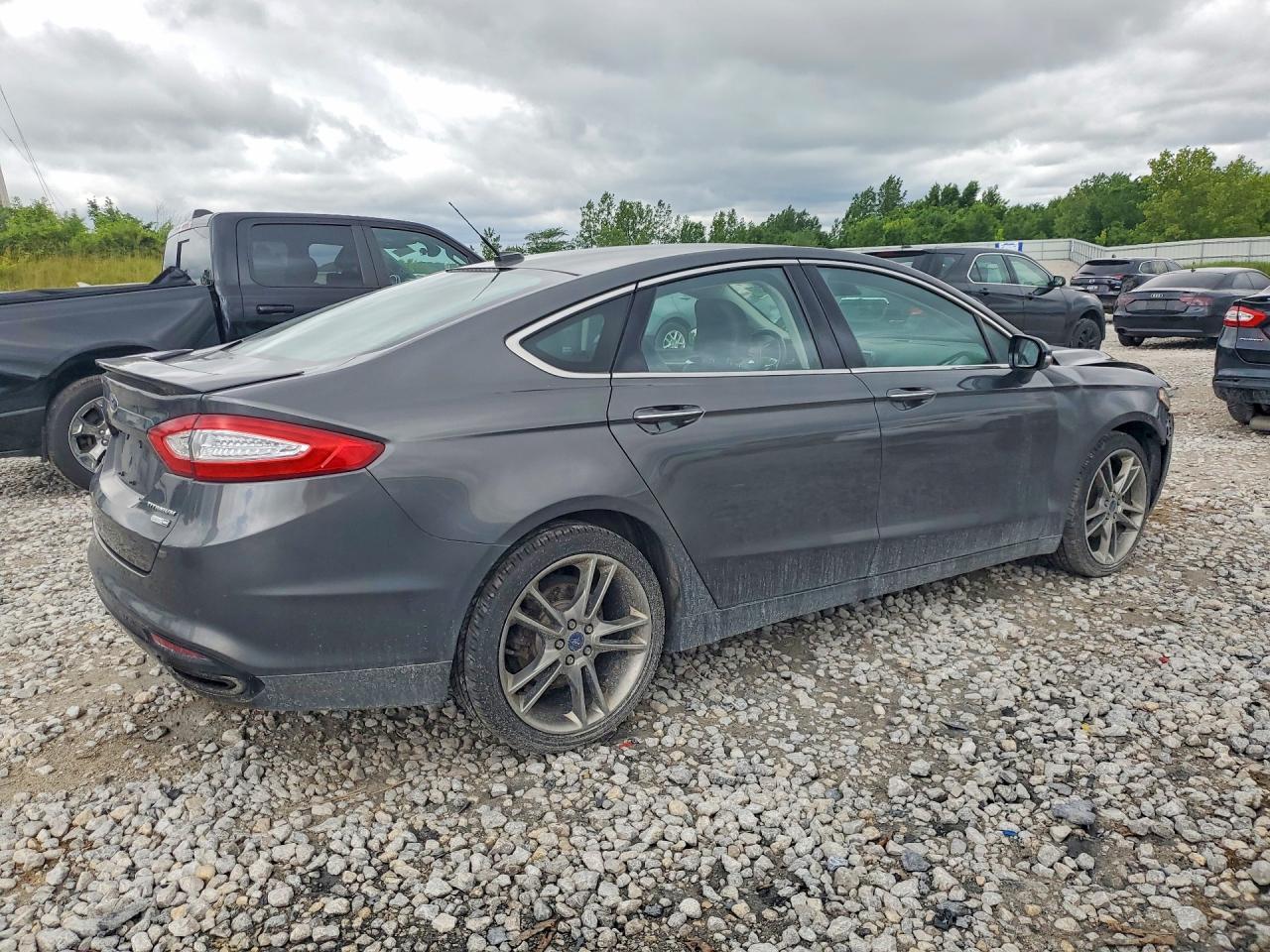 2015 Ford Fusion Titanium - Фото 3