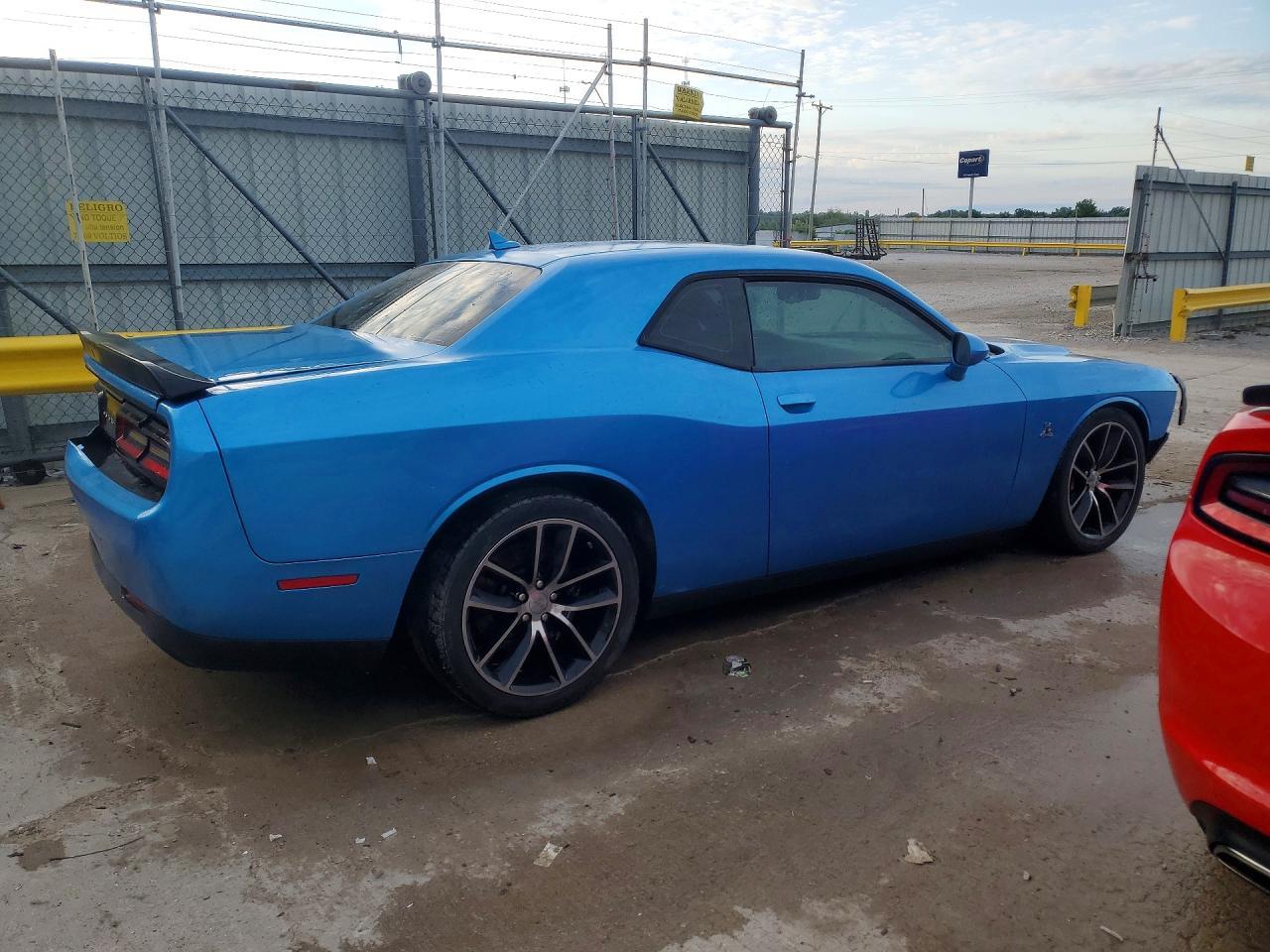 2016 Dodge Challenger R - Фото 3