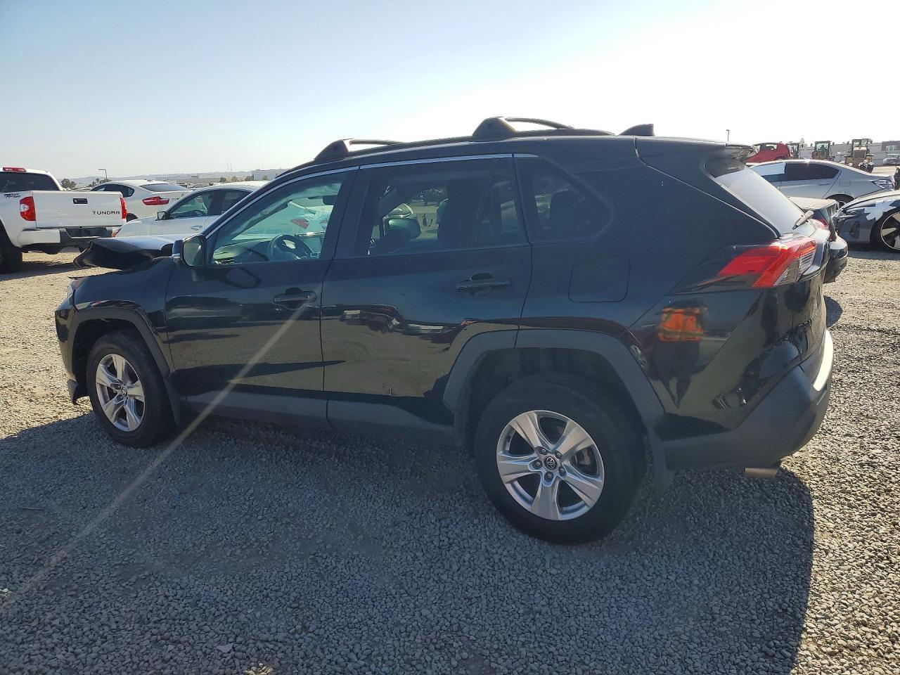 2021 Toyota Rav4 Xle - Фото 2