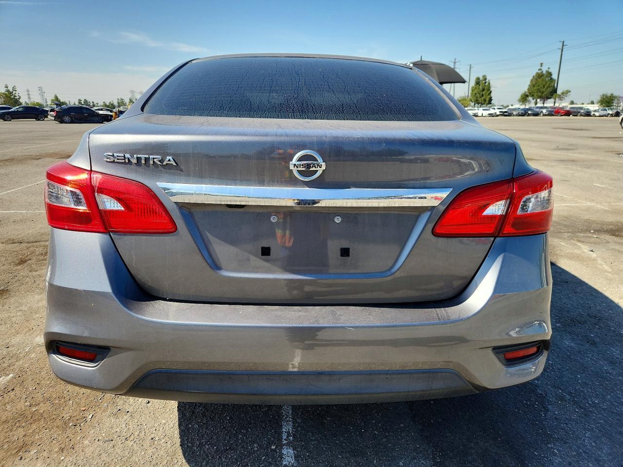 2019 Nissan Sentra S - Фото 6