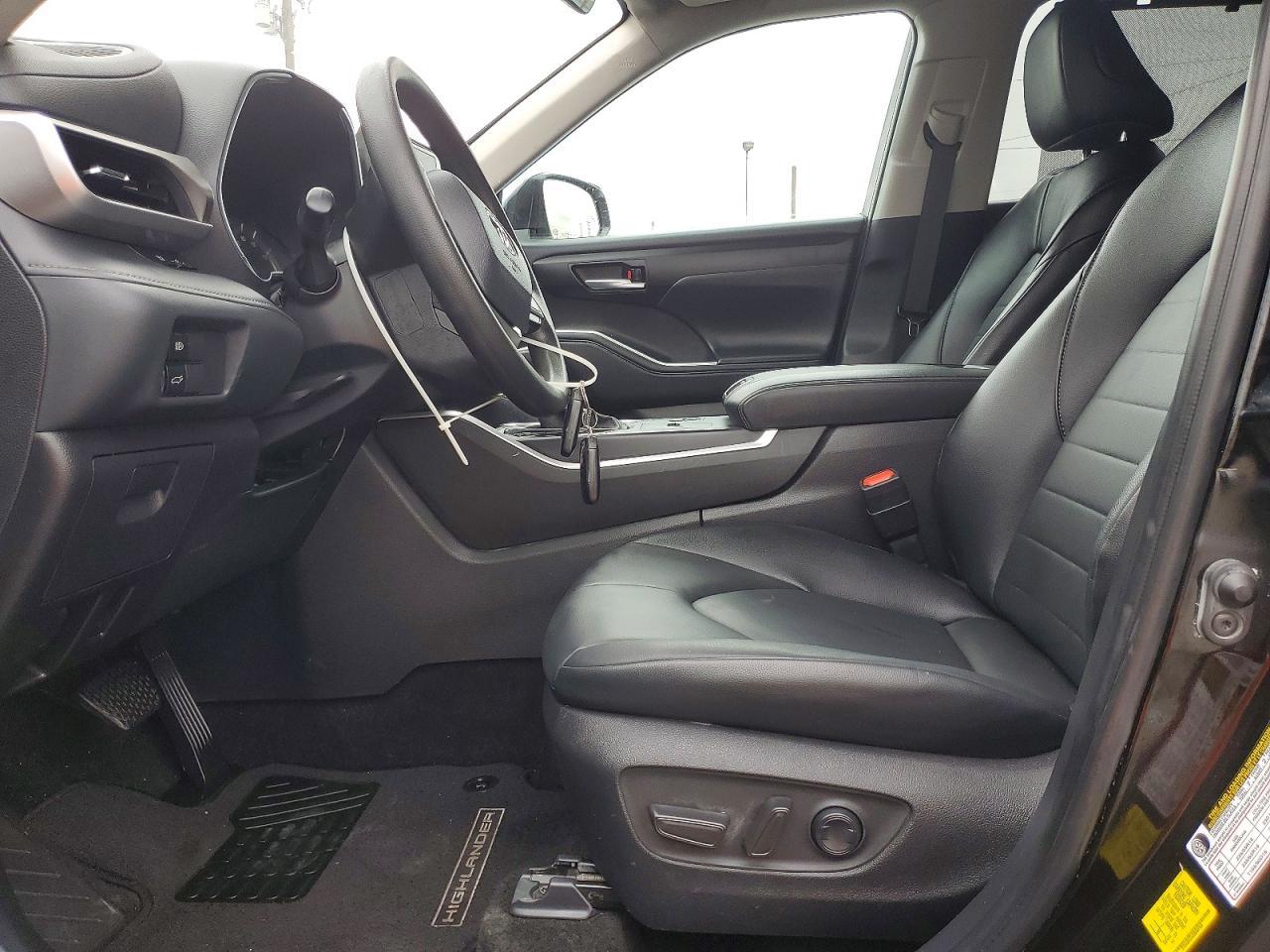 2025 Toyota Highlander Hybrid Xle - Image 7