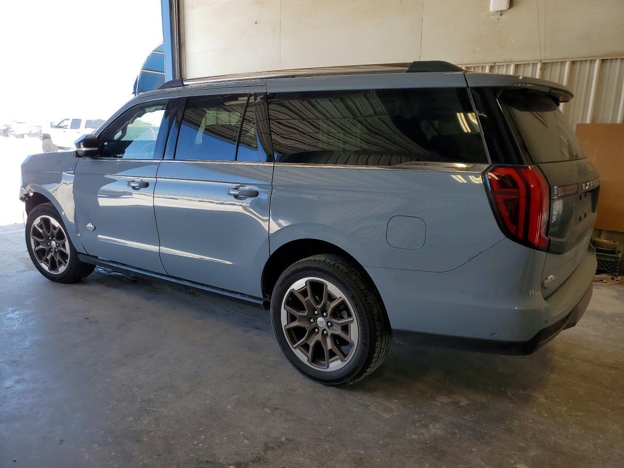 2025 Ford Expedition Max King Ranch - Фото 2