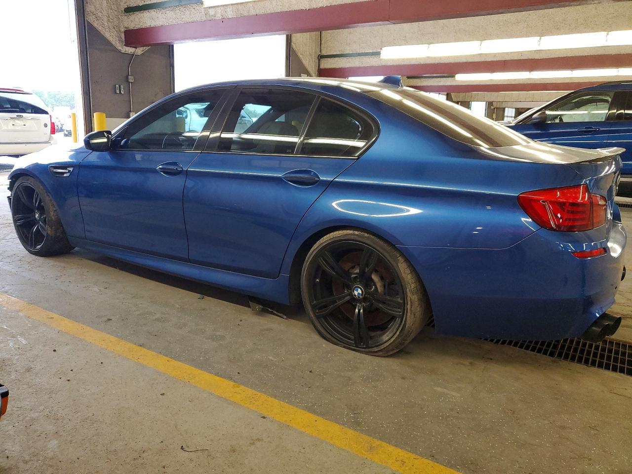 2013 BMW M5 - Фото 2