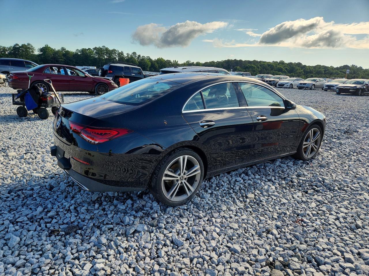 2022 Mercedes-Benz Cla 250 - Фото 3
