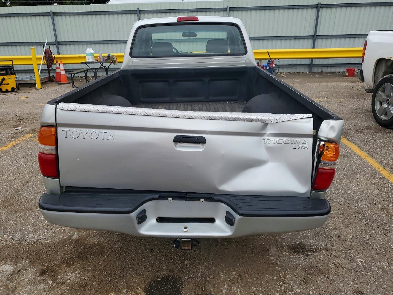 2005 Toyota Tacoma - Image 6