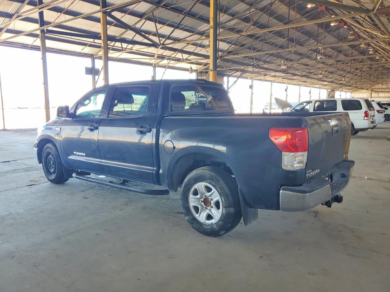 2013 Toyota Tundra Crewmax Sr5 - Фото 2