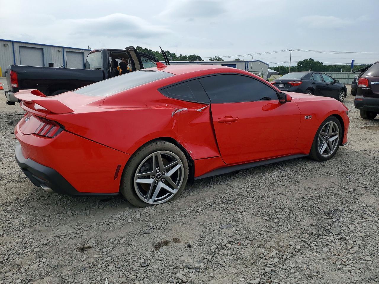 2024 Ford Mustang Gt - Фото 3