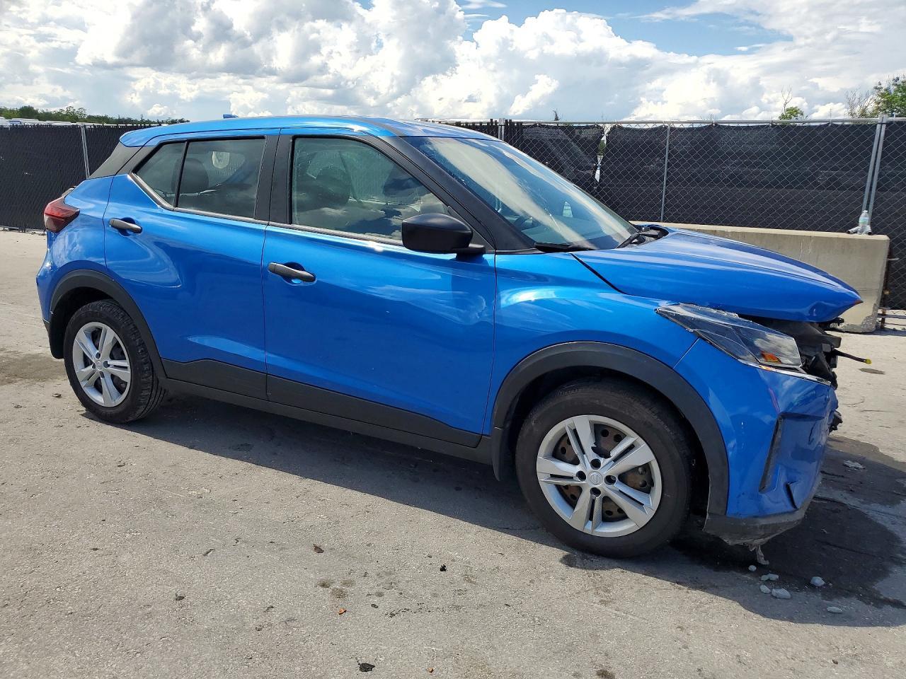 2024 Nissan Kicks S - Image 4