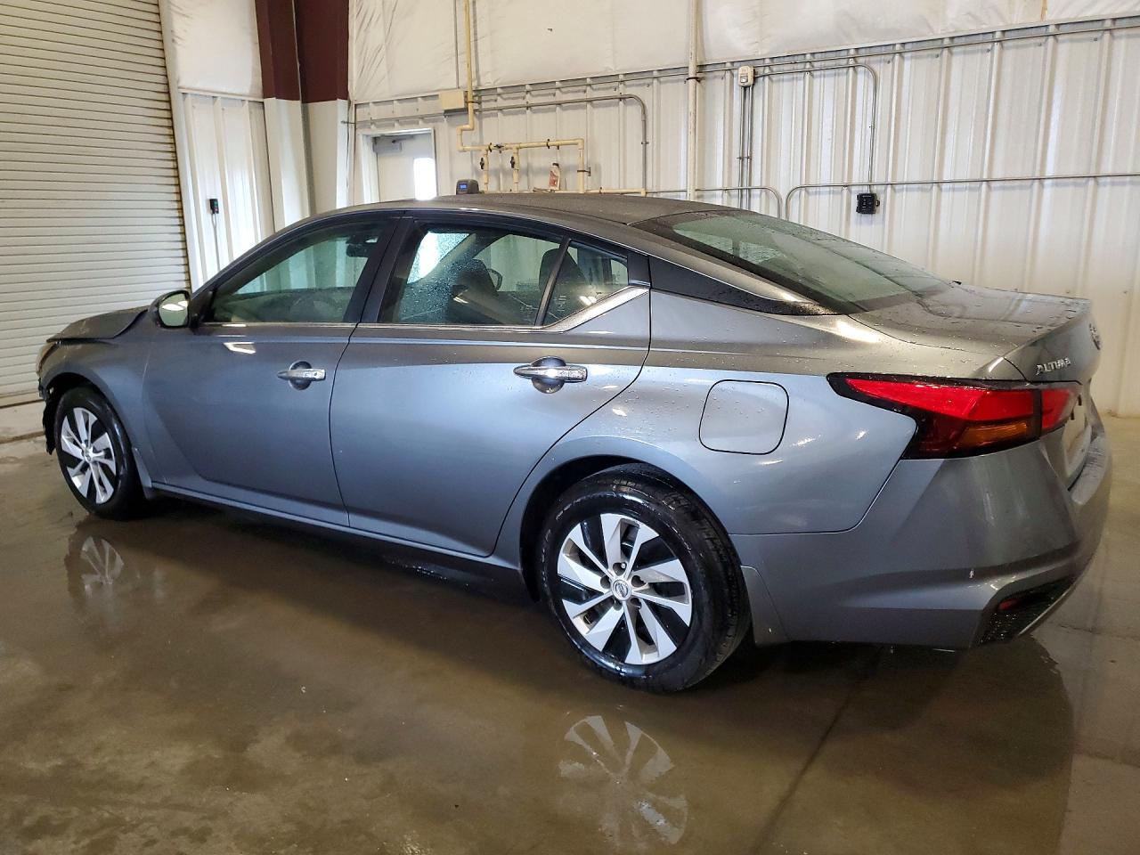 2022 Nissan Altima S - Фото 2