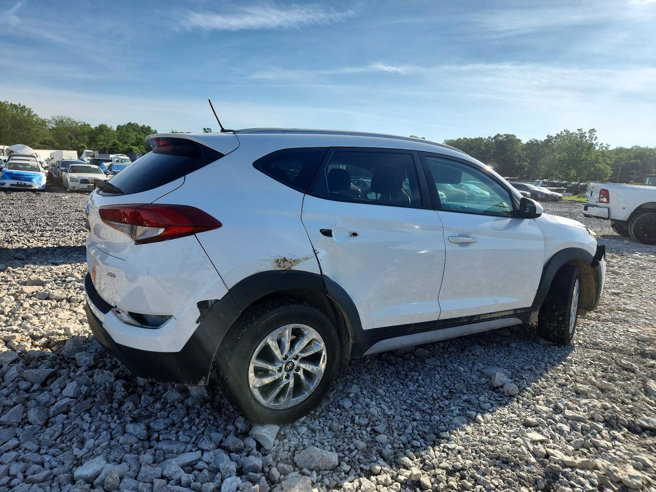 2017 Hyundai Tucson Se - Фото 3