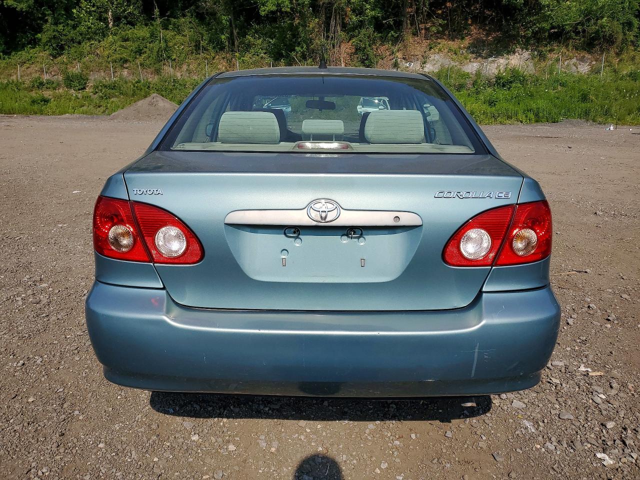 2005 Toyota Corolla Ce - Image 6