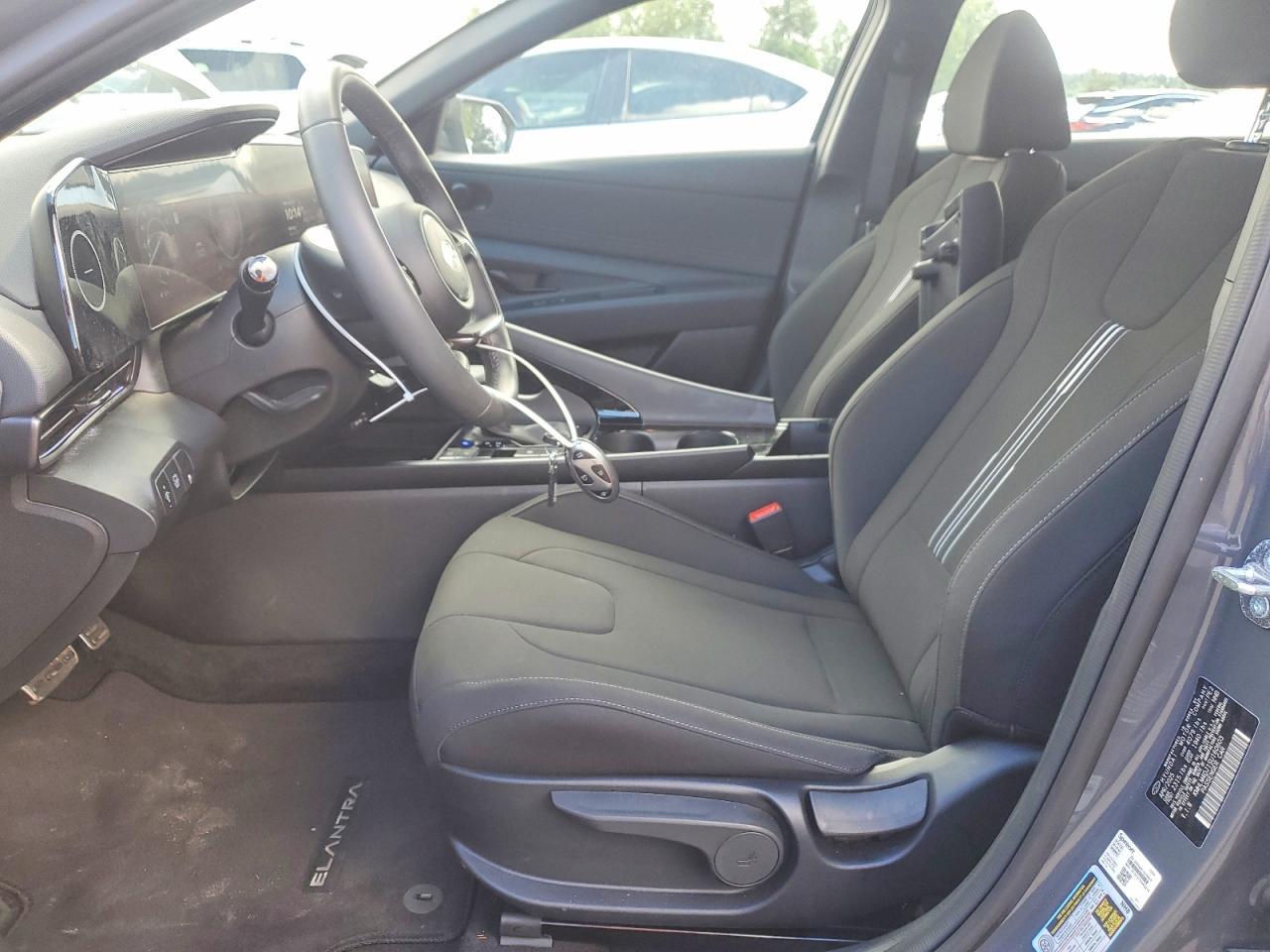 2025 Hyundai Elantra Hybrid Sel Sport - Фото 7