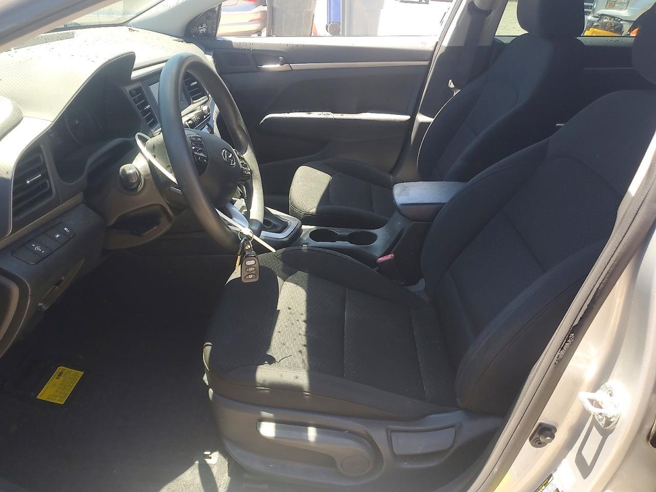 2020 Hyundai Elantra Se - Фото 7