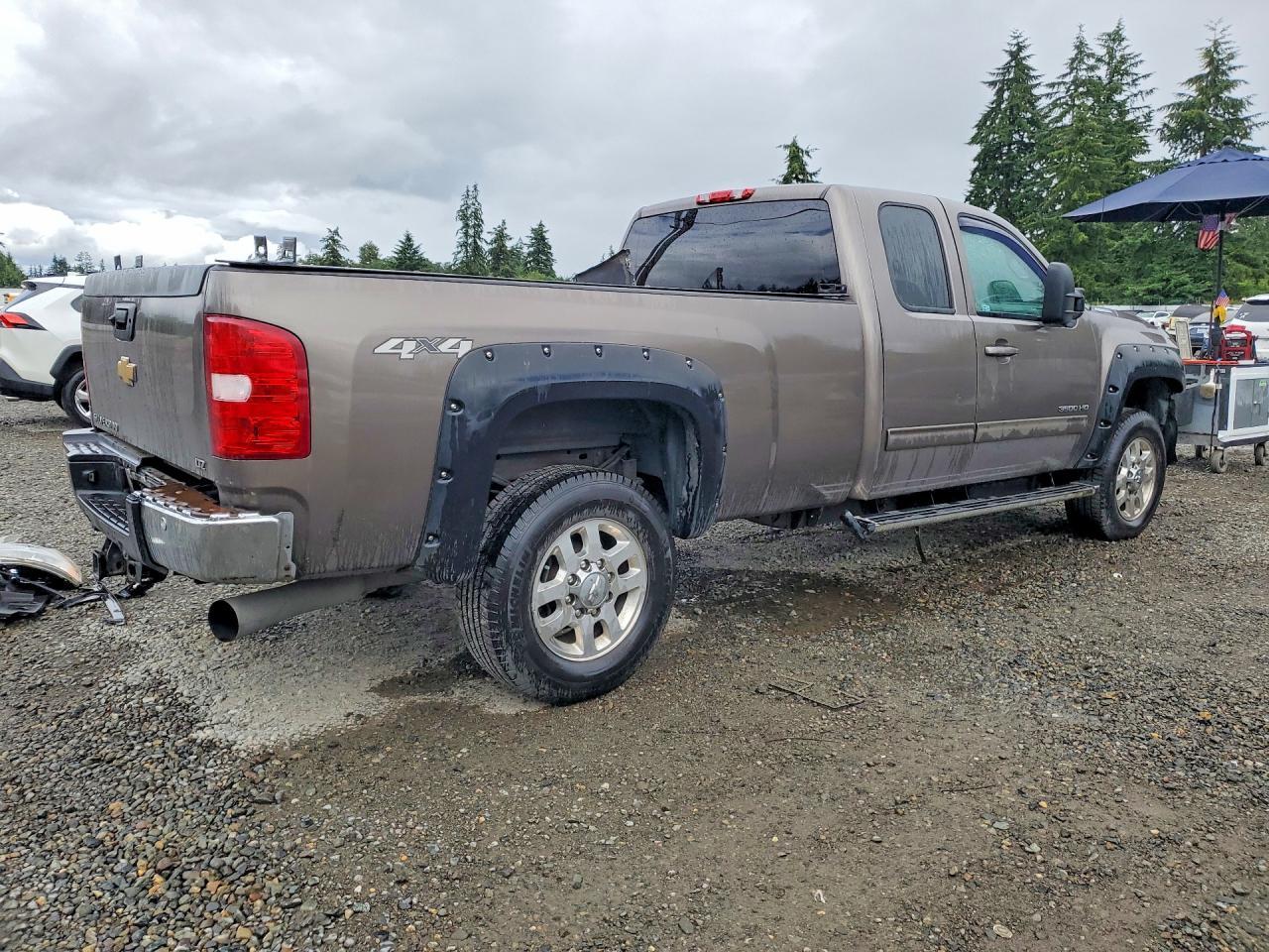 2013 Chevrolet 3500 Hd - Фото 3