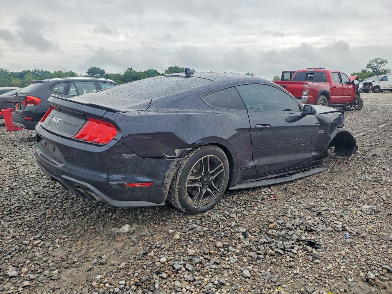 2021 Ford Mustang Gt - Фото 3