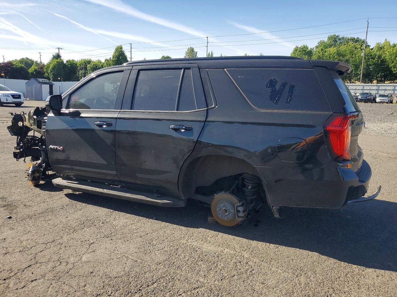 2021 GMC Yukon At4 - Фото 2