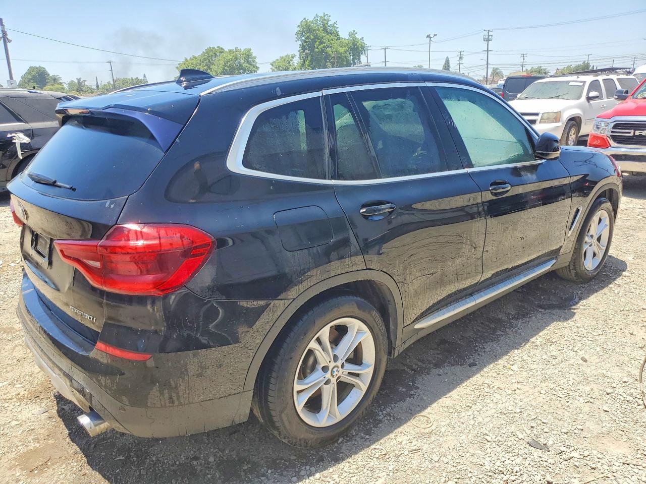 2020 BMW X3 Sdrive30I - Фото 3