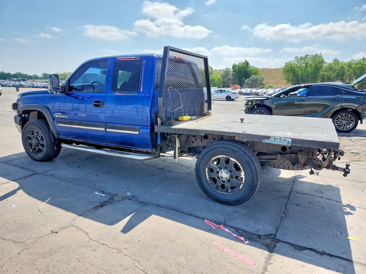 2004 Chevrolet Silverado K2500 Heavy Duty - Image 2